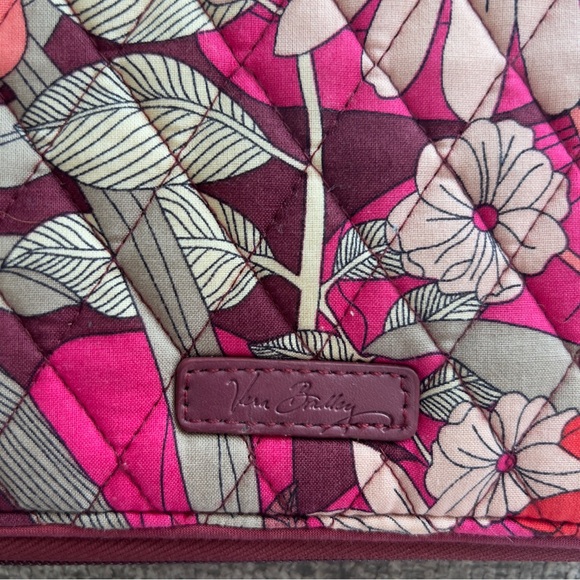 Vera Bradley bohemian floral tablet/laptop case - Picture 7 of 8